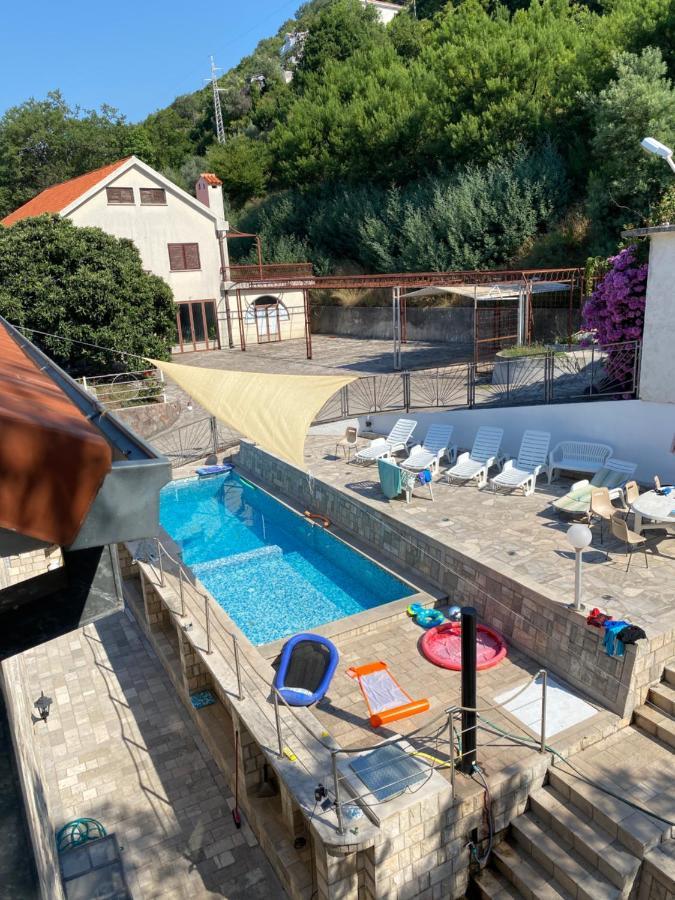 קומבור Vila Corovic מראה חיצוני תמונה